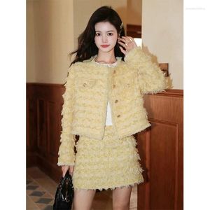 Abiti da lavoro Set di gonne da donna Cappotto monopetto con scollo a O giallo brillante Linea ad A Abiti da donna in due pezzi in morbido tweed stile profumato