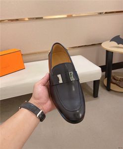 8Model Luxusdesigner handgefertigte Herrenkleidschuhe Kuh echter Lederrutsch auf schlichten Zehen Oxfords schwarze Kaffee Büro Karriere formelle Schuhe für Männer