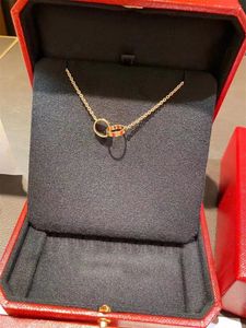 Luxury designer necklace diamond screw love necklaces for men cool aesthetic double hoop cjeweler chains mens woman pendant necklaces ladies jewelry Q2