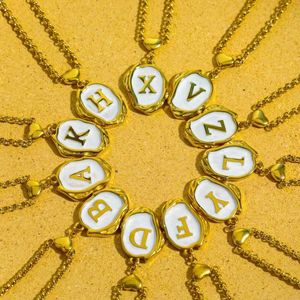 A-Z Edelstahl Gelbgold vergoldet DIY individuelle Buchstaben Anhänger Halskette für Mädchen Frauen mit Kette Schönes Geschenk