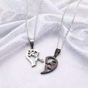 Chains 1 Pair Couple Necklace Key Locket Double Color Lovers Jewelry Gifts Pendant Broken Heart Gift