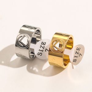 Hochzeit Liebesring Designer Markenschmuck Weihnachten Neuer Bandring Geburtstagsfeier Schmuck 18K vergoldeter Edelstahlring