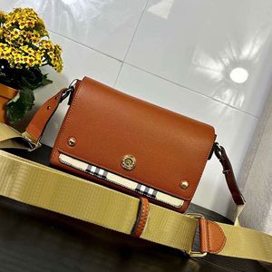 Retro Check Shoulder Bags Women Designer Handbags Mini Totes Plaid Cross Body Bag Adjustable Woven Letter Shoulder Strap Rivet Magnetic Buckle Clutch Bag