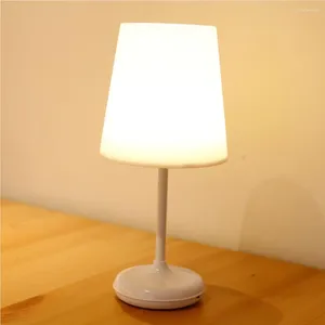Ljuskronor LED Touch Control Table Lamp trådlösa sänglampor Skrivljus med fjärrkontroll Portable Justerbar natt