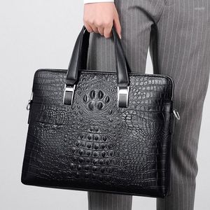 Duffelväskor Yilian Crocodile Print Handväska Mäns portfölj Business Bag 2023 Double-Decker Large Capacity Cross-Body Travel