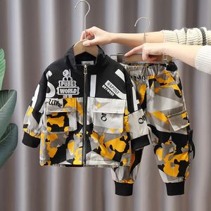 Set di abbigliamento Autunno Primavera Bambini Tuta mimetica Moda Bambino Ragazzi Abiti Giacca + Pantaloni 2 pezzi Set Vestiti per bambini 2 10 anni 231118