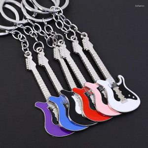 Keychains Creative Guitar Key Chain Customized Keychain Simple Boutique Beautiful Cute Chains Pendant Birthday Gift Ring