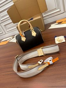 Yastık yastığı Packclassic 10A Ayna Kaliteli Deri Crossbody Tote Üst Tasarımcı Hobo Çanta Kadınlar Lüks Marka Moda Kova Çantası Lutton Çanta Kadın