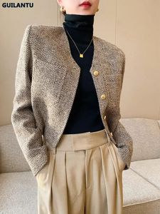 Kurtki męskie kurtki krótka damska kurtka jesień 2023 Style Anglia prosta tweed płaszcz Kobieta w stylu koreański elegancki single one -odzież 231120