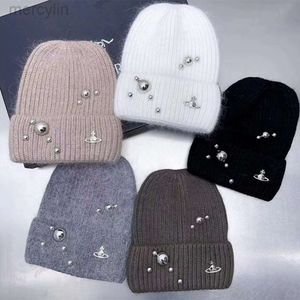 Designer Viviene Westwood Beanie Hat Caps Autunno e inverno Cappelli lavorati a maglia Cappello di lana Cappello impilato Protezione per le orecchie dei capelli di coniglio ispessito