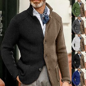 Herrtröjor 2023 Höst- och vintermankläder Cardigan Fashion Trend Temperament Bekvämt stickad kappjacka
