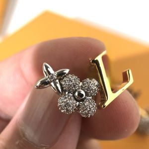 Elegante Floral Studs Brincos Designer Mulheres Diamante Ear Stud