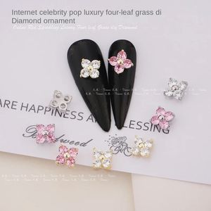 Nail Art Decorations 10pcs Super Japan style Luxury Zircon Jewelry Protection Color Four Leaf Grass Small Diamond Factory Wholesale 231120