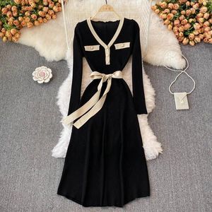 Casual Dresses Elegant V Neck Single Breasted Long Sleeve Knit Bodycon A-line Dress Slim Fashion Sweater Sexy Women Autumn Winter Clothing