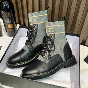 Botas de tornozelo de designer Mulheres de couro voando tecido diamante botas de verificação Cor cabeça redonda sola grossa elástica Martin botas com cordões meias de tornozelo botas