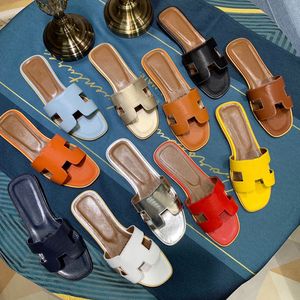 Роскошные дизайнерские кожаные женские сандалии летние плоские туфли модные пляжные женские тапочки H Письма Drag 35-42 Sliders Sliders