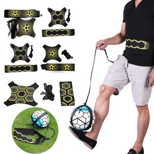 Andra idrottsartiklar Justerbar fotbollsparktränare Soccer Ball Practice Training Equipment Elastic Belt Sports Assistance 231118