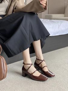 Pompalar Dar Kadınlar Kare Tepe Sandalet Band Sonbahar Bahar Siyah Sier Kahverengi Kalın Yüksek Topuklu Moda Elbise Ayakkabıları Kadın Boyutu 87 79944