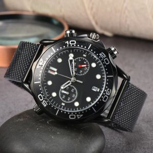 OMG 42mm Mens Men Designer Watches Quartz Full Function Calendar Date Six Needles All Dial Work Luxury Watch Sapphire Glass Multifunction Watch Watch OM658