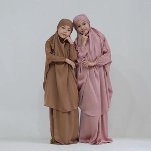 Roupas étnicas 2 pcs muçulmano crianças meninas hijab vestido eid com capuz tops saia sobrecarga abaya islam oração vestuário árabe robe khimar jilbab