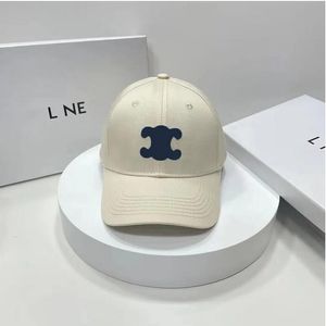 Czapki piłki luksus designer haftowany czapka baseballowa Kobieta Summer Casual Casquette Setka zabezpieczona słońcem kapelusz zimowe czapki