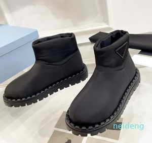 Designer de luxo das mulheres botas curtas moda inverno fundo plano à prova dwaterproof água para baixo bota fundo plano sapatos de neve com caixa