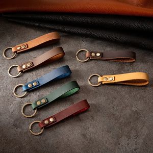 Party Favor Klassischer Schlüsselanhänger aus Rindsleder im Retro-Stil, Gürtelanhänger für Herren, personalisierte Autoschlüsselhülle aus Rindsleder