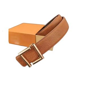 Fendie Belt Designer Classic Luxury Fashion Cinture con fibbia F di alta qualità Larghezza 38 mm Cintura classica da uomo e da donna Versatile