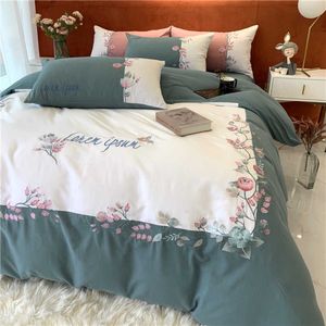 Set copripiumini Tessili per la casa Cotone di lusso 4 pezzi Bianco Ragazze Ricama Set biancheria da letto Noble Palace Letto reale King Queen Size Copripiumino Lenzuolo Federa macchia letto