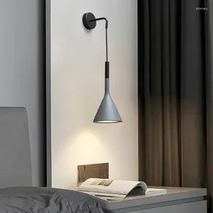 Lampa ścienna Nordic Sconce Light Nowoczesne oświetlenie LED E27 LED do łóżka sypialni mieszkalne schody Wystrój domu