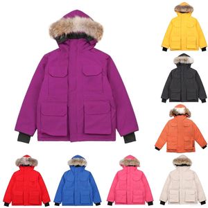 Piumino da donna piumino nero cappotti invernali Parka classico outdoor freddo e caldo spesso con giacche con collo in pelliccia streetwear durevoli di qualità trincea lunga 2024