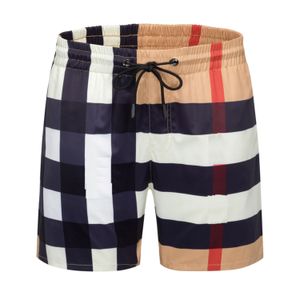 2023B pantaloncini scozzesi da casa estate da uomo nuovi pantaloni medi TB moda marea pantaloni da spiaggia di marca slim sport casual pantaloni a cinque quarti M-XXXXL