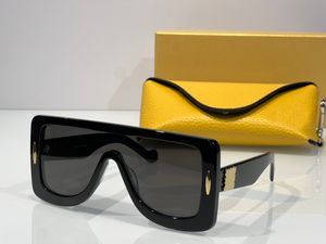 Schwarze, übergroße Wickelsonnenbrille für Damen, flaches Gestell, Designer-Sonnenbrille, Sonnenbrille, UV400-Sonnenschutz, mit Box