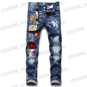 Jeans da uomo 2023 Vendite calde Jeans da uomo Pantaloni lunghi per uomo Pantaloni in denim maschile Foro Spruzzi di vernice Adesivo Elasticità Distintivo blu Foglia d'acero T231121