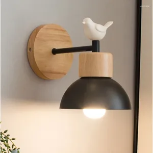 Lampada da parete Nordic Bird Sconce Lights Base in legno semplice per camera da letto Comodino Soggiorno Decor Illuminazione interna a LED E27