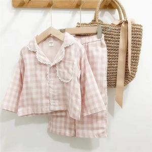 パジャマの女の赤ちゃんの綿服セット秋の幼児幼児格子縞のコートパンツ2pcsキッズホームスーツ服1 10y 231120