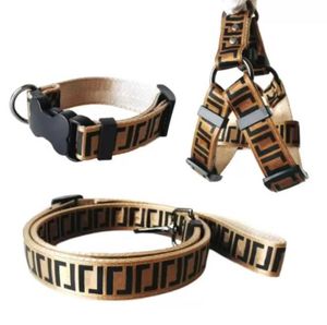 Accessories Luxury Dog Collars Leashes Set Designer Leash Seat Belts Harness Pet Collar and Pets Chain for Small Medium Large s Cat Chihuahua Poodle Bulldog 56ess