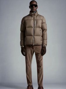 メンズの肥厚ジャケット冬の新しいニッチデザインセンススタンドアップカラー汎用ビジネスカジュアルな短いパン服