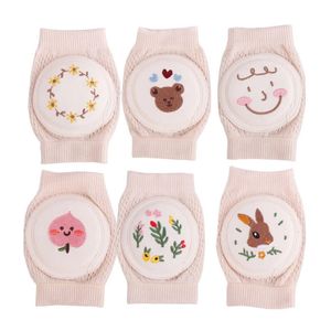 Barnstrumpor Korea Baby Knee Pads Fashion Print Knepad för Crawling Toddler Safety Accessories Protector 0 2 Years 231120
