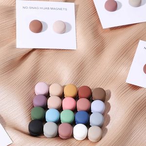 Spille Spille 35 Colori Hijab Sciarpa Spilla Forte Metallo Magnetico Hijab Clip Accessori Senza Foro Spille Spille Donne Musulmane Scialle Magnete Fibbia Z0421