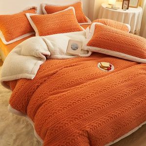 Set di biancheria da letto Set di biancheria da letto in velluto corallo caldo invernale Copripiumino in peluche double-face Lenzuolo Federa Set copripiumino addensato 4 pezzi Biancheria da letto 231120