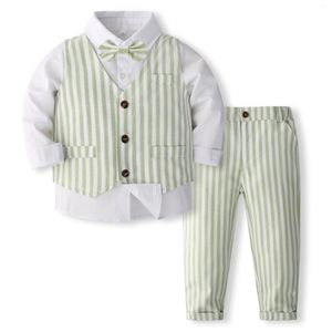 Completi di abbigliamento Completi per bambini Completi formali da 3 pezzi per ragazzo Camicia elegante Gilet Pantaloni Fit Smoking classico Abbigliamento da bambino per bambini Portafedi nuziali