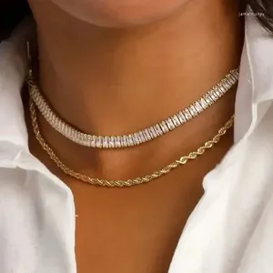 Koker 2023 Försäljning Kvinnor Iced Out Bling 2 Prong Paved 5A Cubic Zirconia Geometric Rectangle CZ Tennis Chain Halsbandsmycken