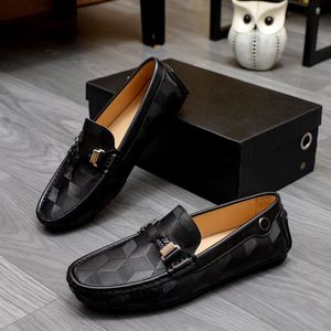 Tasarımcı Sürücü Estate Loafer Shoes Erkekler Klasikler Arizona Hockenheim Loafers kabartmalı moda deri rahat ayakkabı en kaliteli boyut 39-45 06