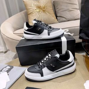 Scarpe da corsa di design Sneakers di moda Scarpe sportive di lusso da donna Sneaker casual da canale Scarpe da ginnastica Classic Ccity fdvcxb