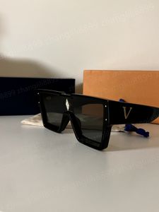 Lyxdesigner solglasögon för män Kvinnor Summer Style Cyclone Sport Mask Solglasögon Z1485U Black Millionaires Square glasögon
