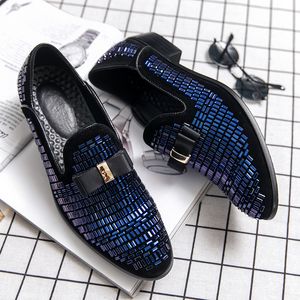 Scarpe eleganti da uomo Scarpe da cerimonia eleganti da sera Mocassini Casual Prom Wedding Party Slip on in pelle Scarpe da uomo Argento Taglie forti 48 230420