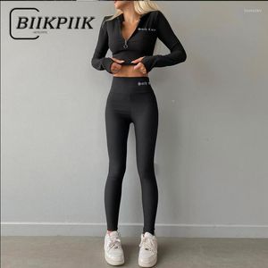 Pantaloni da donna a due pezzi biikpiik set di fitness sportivo set magro maglia a maniche lunghe top elastico elastico in alto in seta elastica setose abiti elastrici Spring