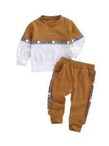Kläduppsättningar småbarn barn Baby pojkar kläder set långsiktigt brev personlighet runda nackhuvor och fast färg elastiska långa byxor 230420