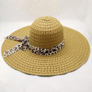 Szerokie brzegowe czapki kobiety Sun Hat Big Straw Foppy Lopard Riopbon Summer Beach Cap Woman 2023 Sombrero Mujer Verano